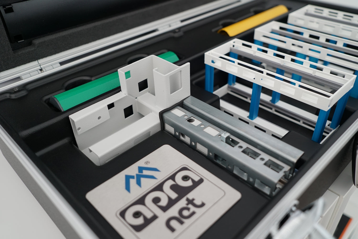 Der apra-plast Koffer kann mit verschiedenen Innenlayouts bestückt werden!