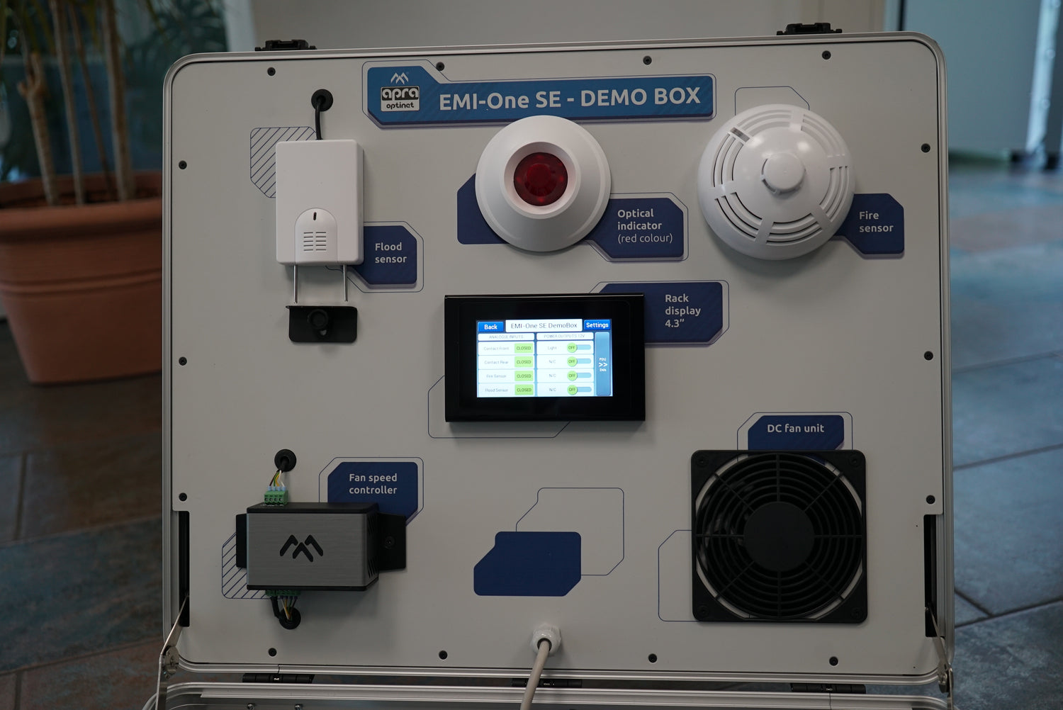 Für eine besonders präzise und formstabile Lösung bieten wir passgenaue Tiefzieh-Inlays. 